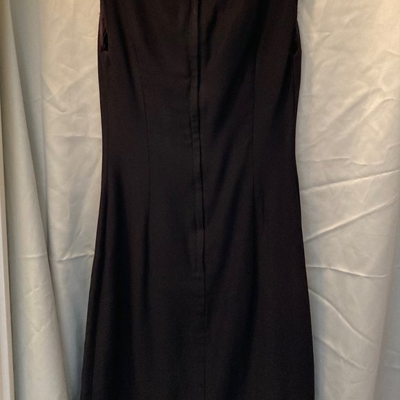 Vintage 1960s Black Sleeveless V-Neck Back Zip Crepe Dress w/ Rhinestones Size 0 - Picture 2 of 15